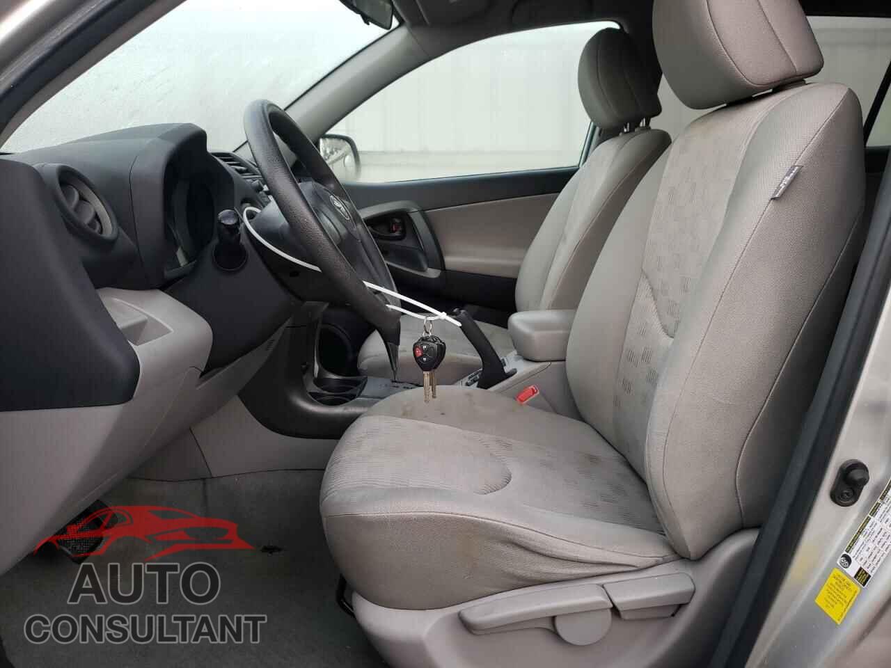 TOYOTA RAV4 2011 - 2T3ZF4DV6BW092538