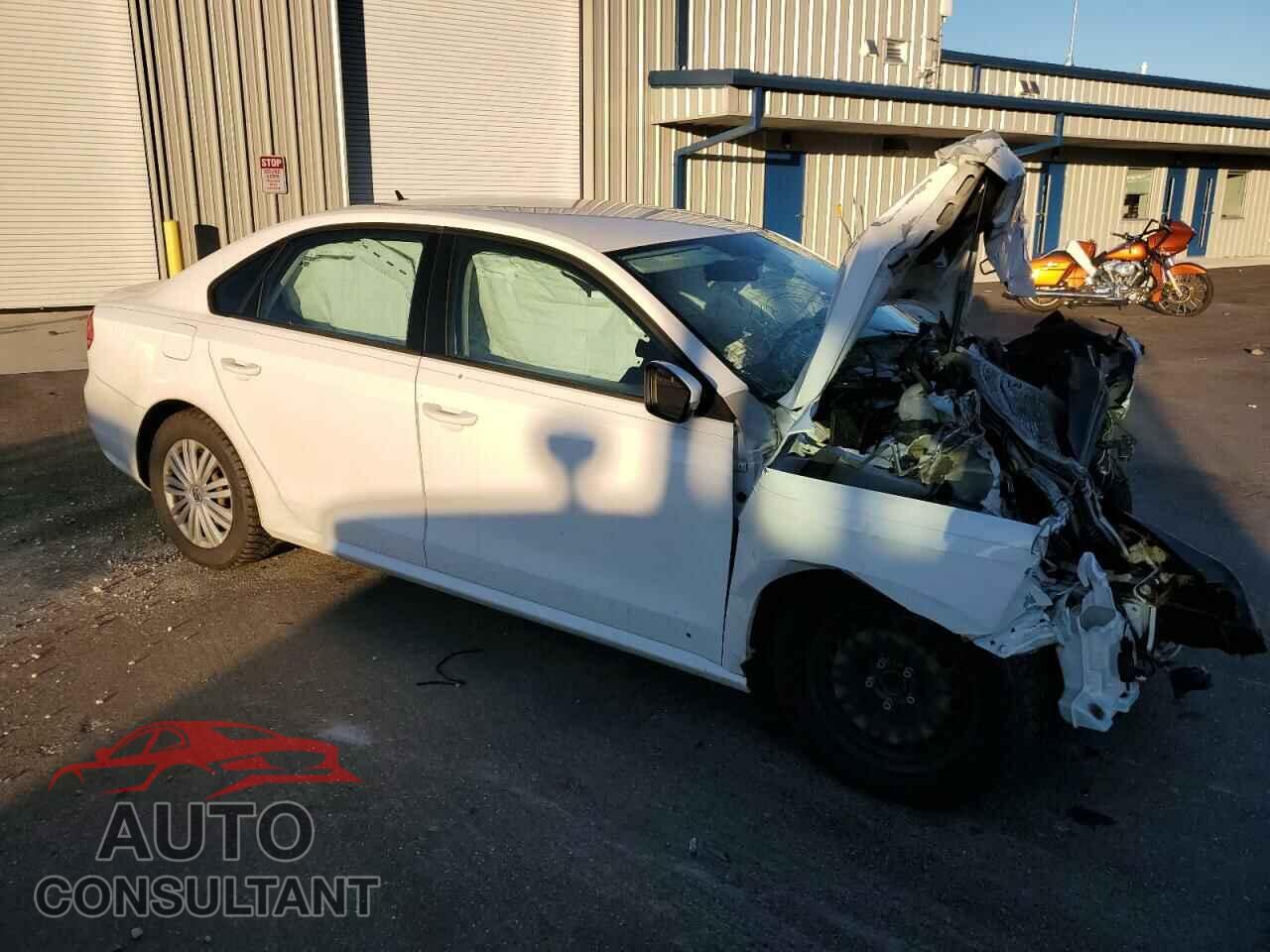 VOLKSWAGEN PASSAT 2015 - 1VWAT7A39FC074213