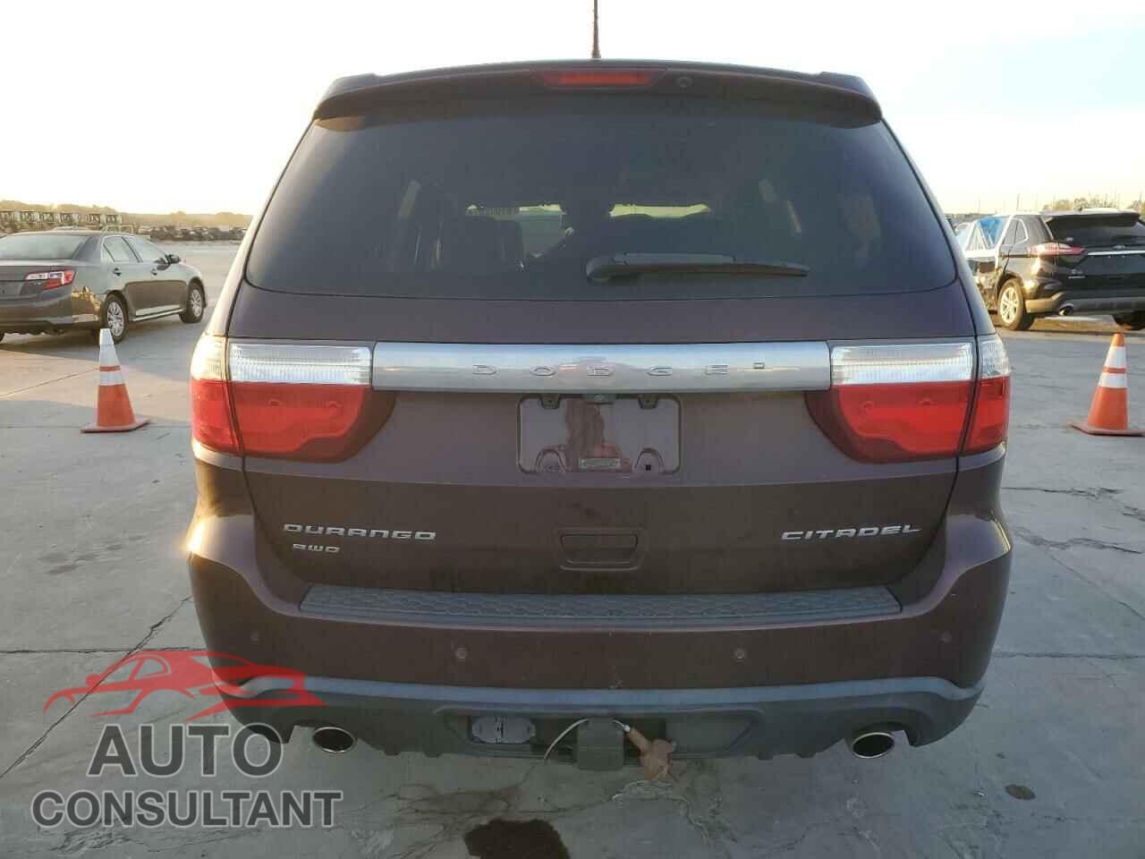 DODGE DURANGO 2012 - 1C4SDJET5CC309021