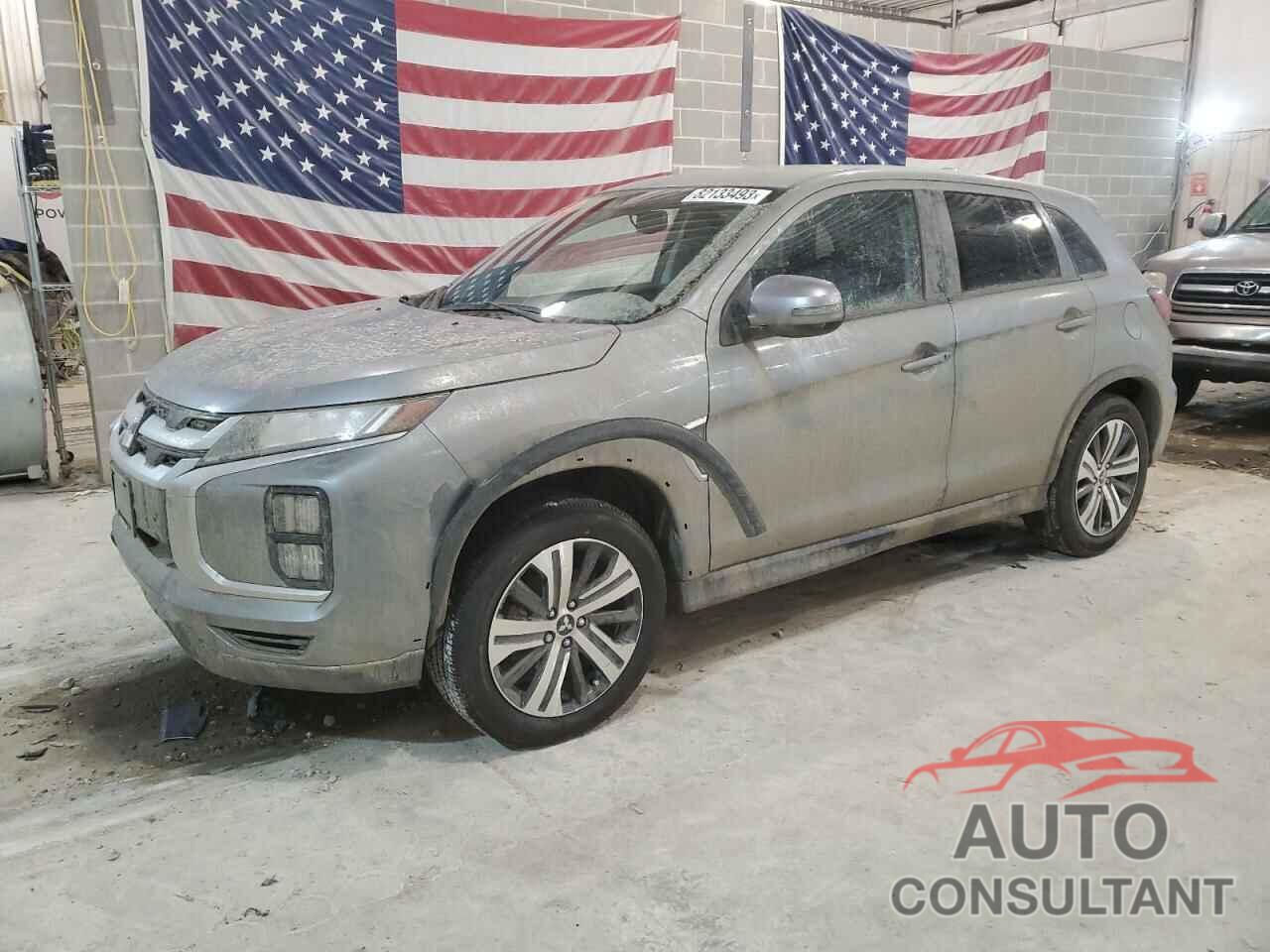 MITSUBISHI OUTLANDER 2023 - JA4ARUAU7PU015014