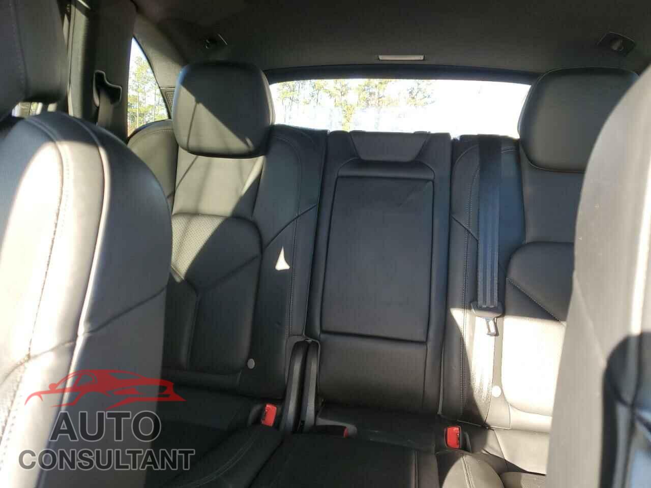 PORSCHE CAYENNE 2014 - WP1AF2A24ELA31075