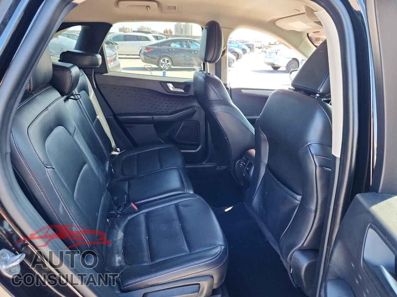 FORD ESCAPE 2020 - 1FMCU0H64LUA07553