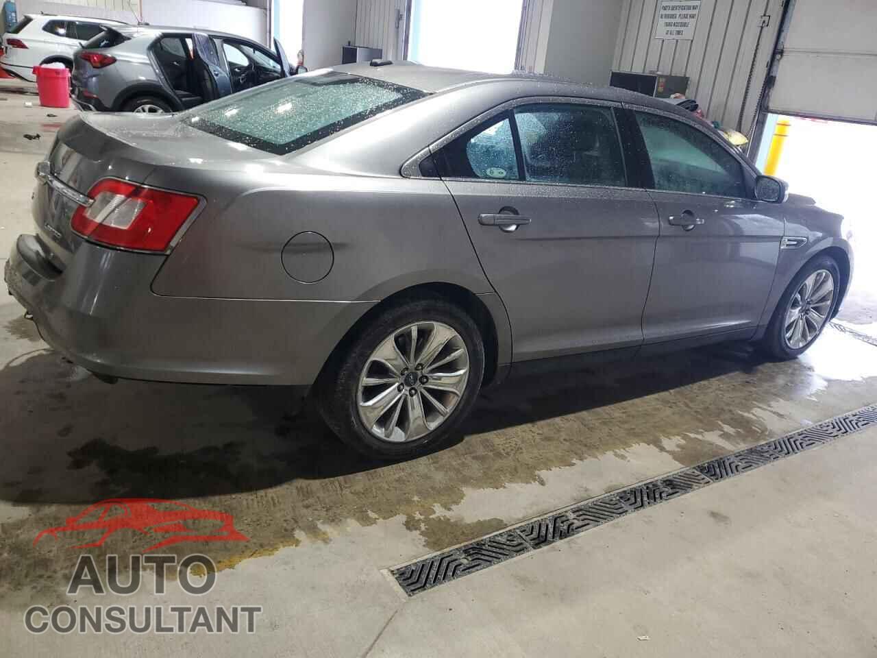 FORD TAURUS 2011 - 1FAHP2FW0BG188833