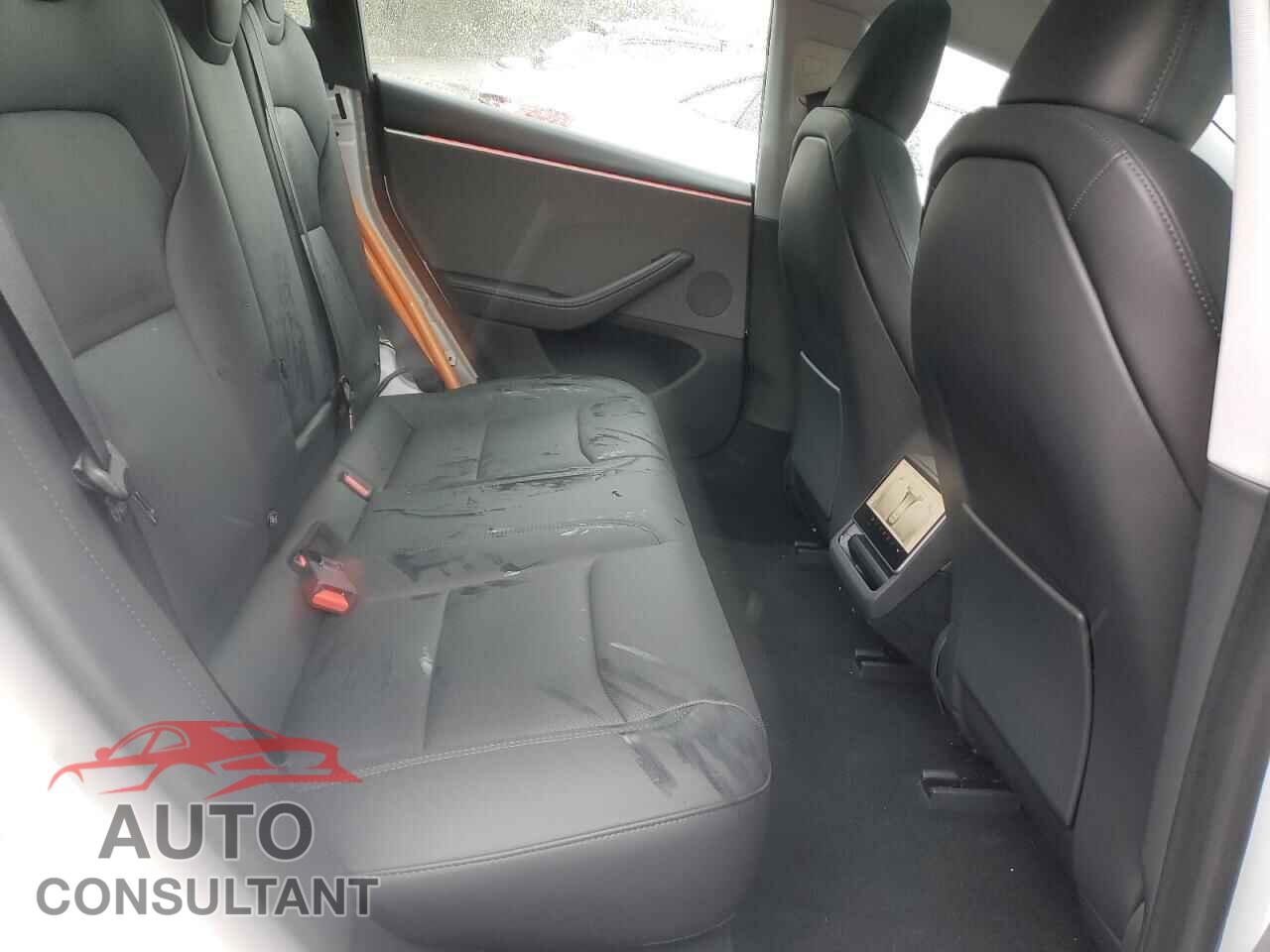 TESLA MODEL 3 2024 - 5YJ3E1EA5RF728546