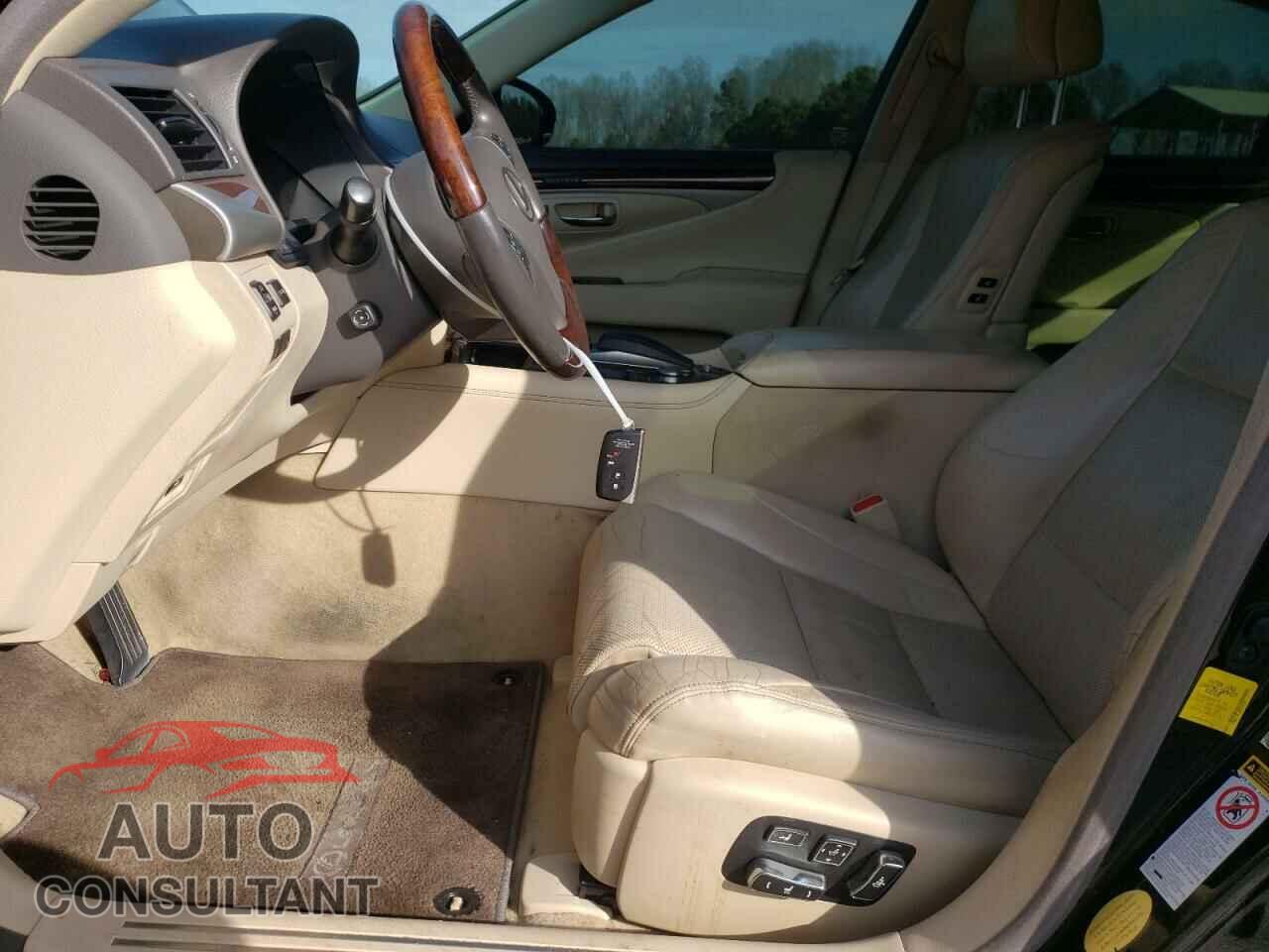 LEXUS LS460 2014 - JTHBL5EFXE5131519
