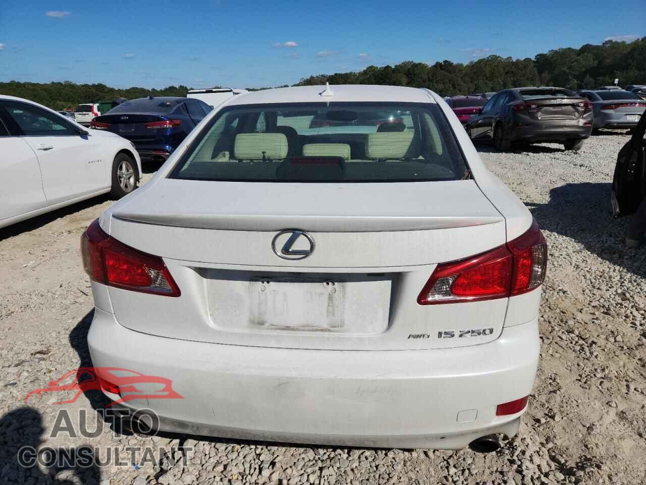 LEXUS IS 2011 - JTHCF5C26B5044983