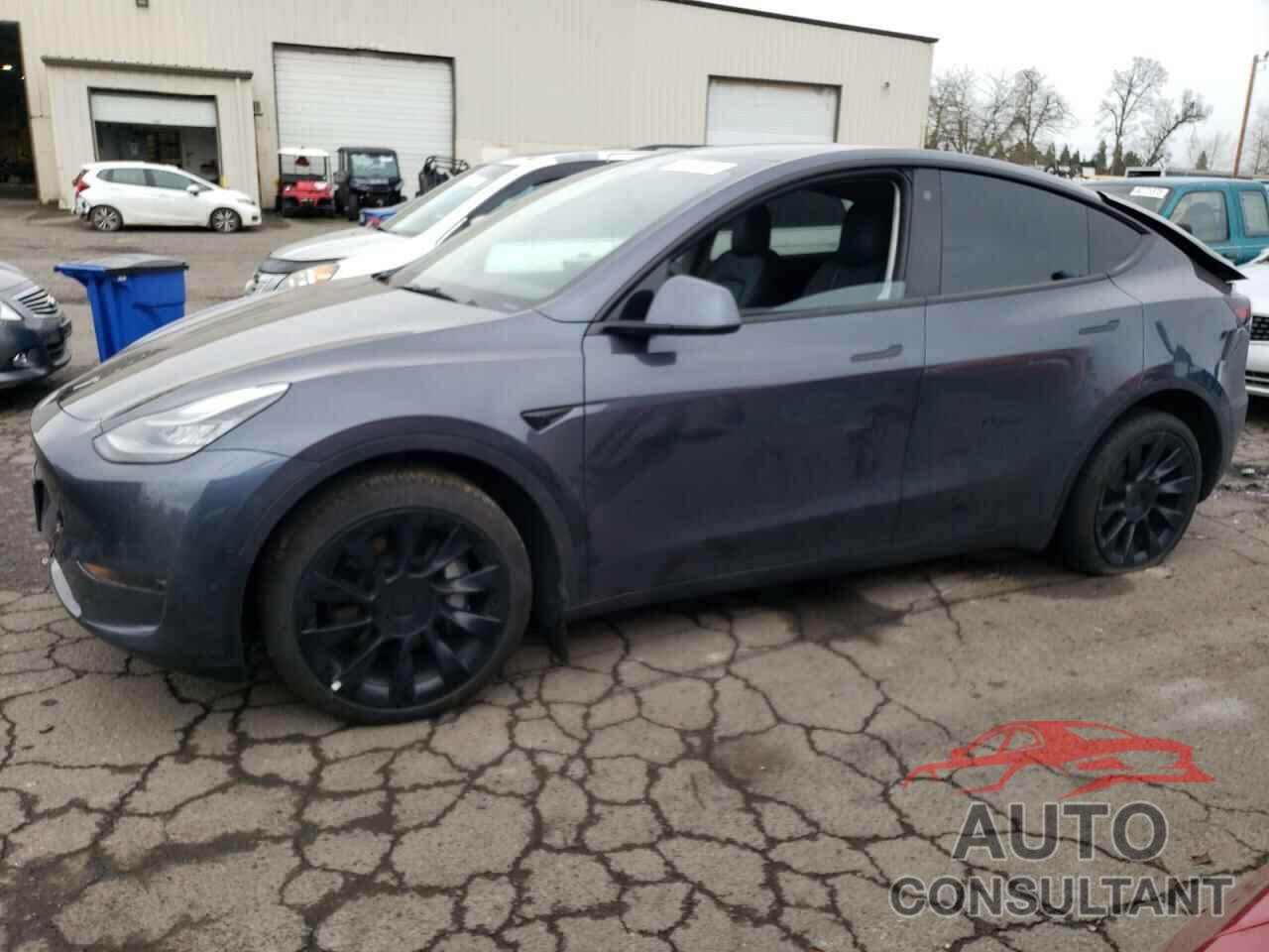 TESLA MODEL Y 2021 - 5YJYGAEE9MF297012