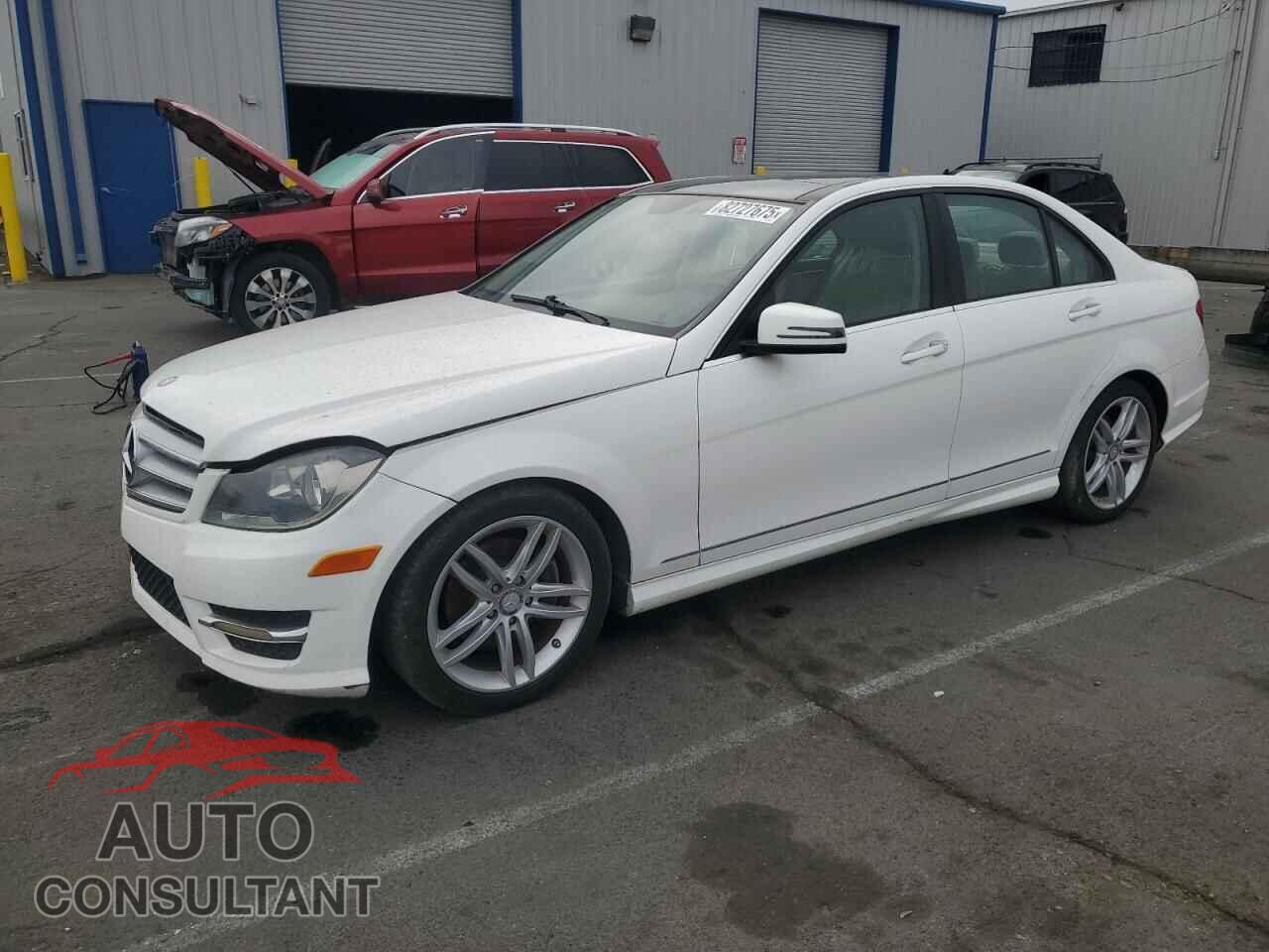 MERCEDES-BENZ C-CLASS 2013 - WDDGF4HB4DA783002