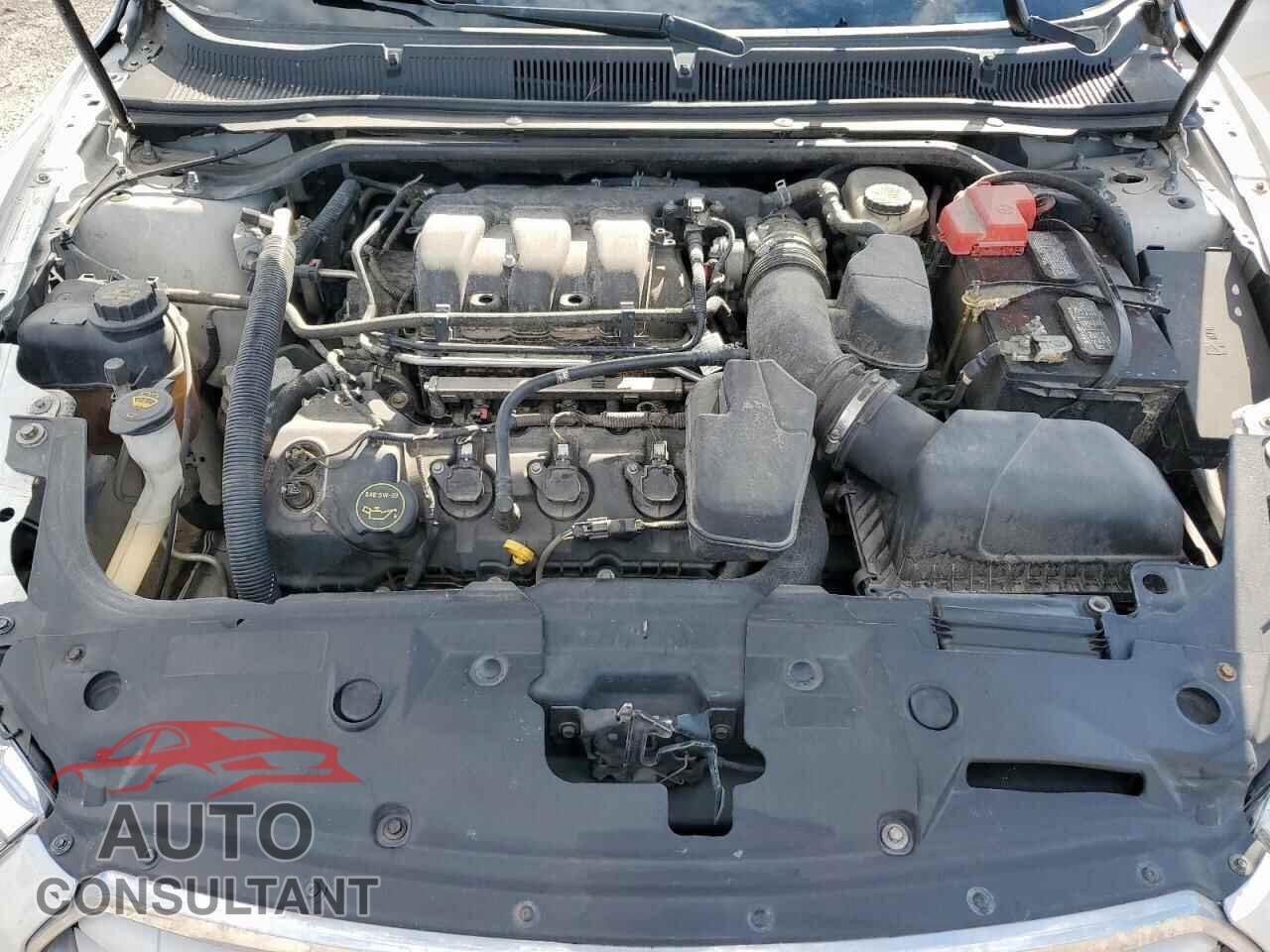 FORD TAURUS 2019 - 1FAHP2F86KG100207