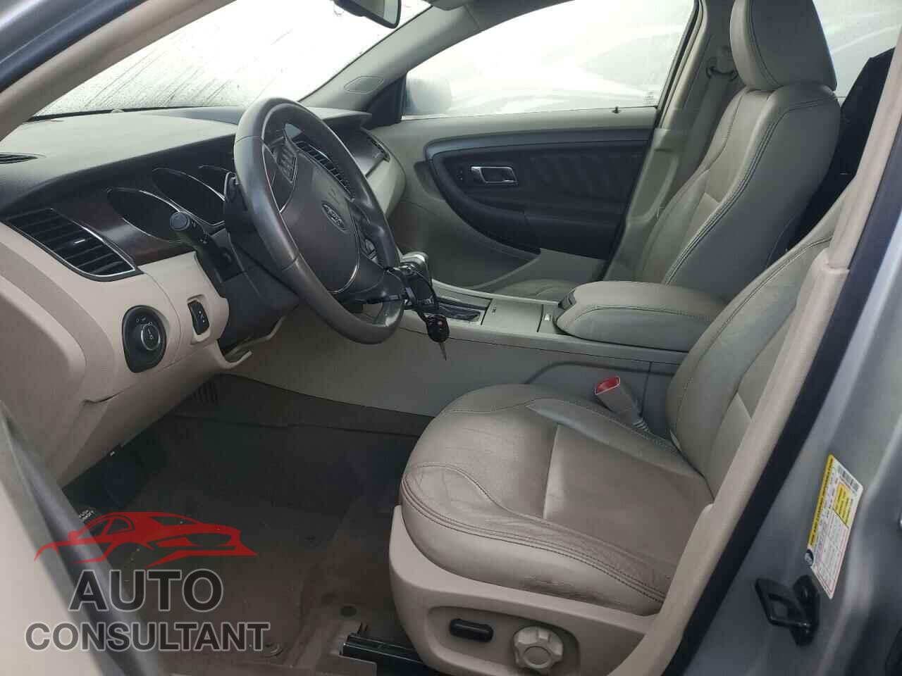 FORD TAURUS 2011 - 1FAHP2EW4BG110413