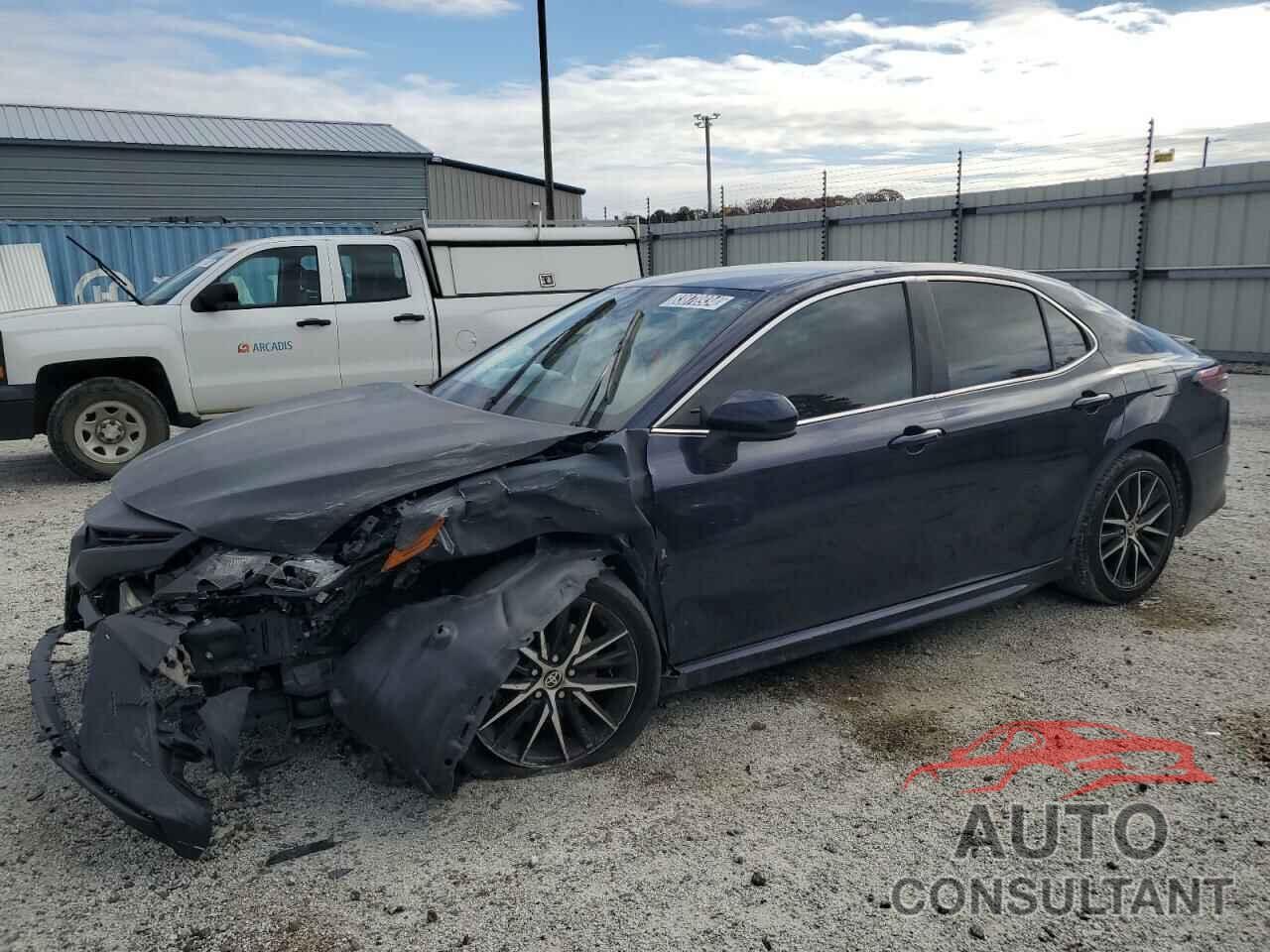 TOYOTA CAMRY 2021 - 4T1G11AK5MU521131