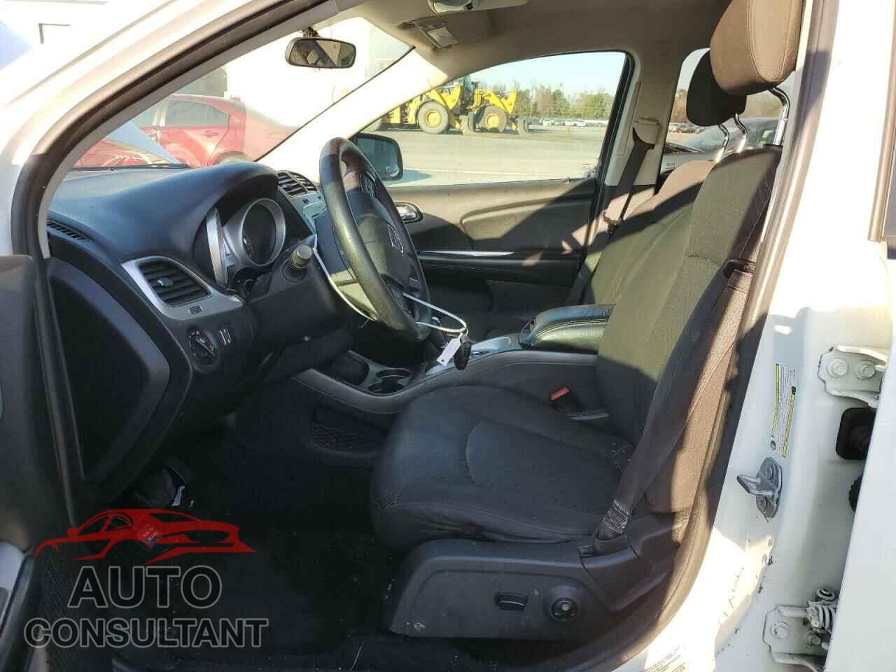 DODGE JOURNEY 2017 - 3C4PDCBG3HT591096