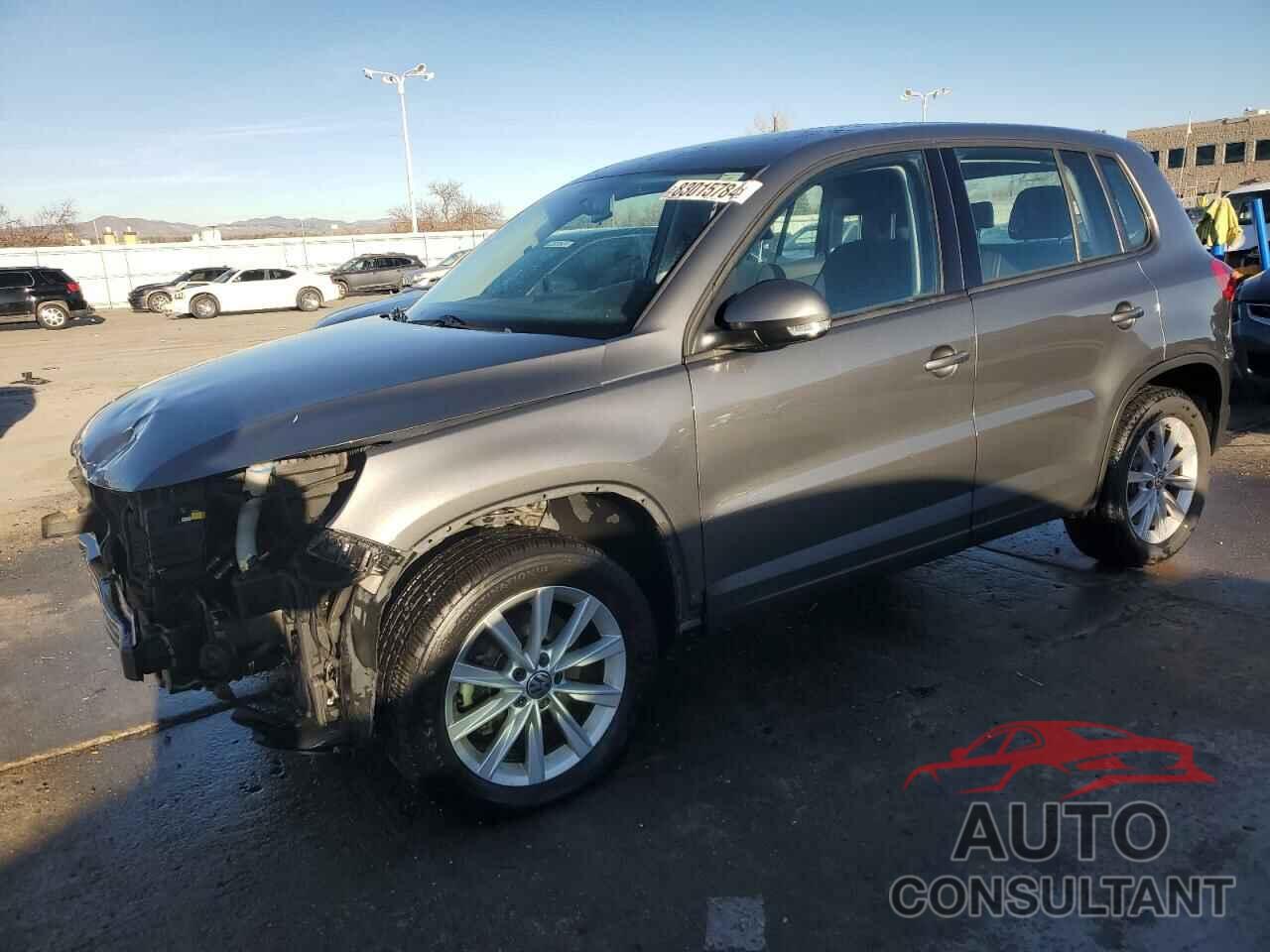 VOLKSWAGEN TIGUAN 2017 - WVGAV7AX5HK046980