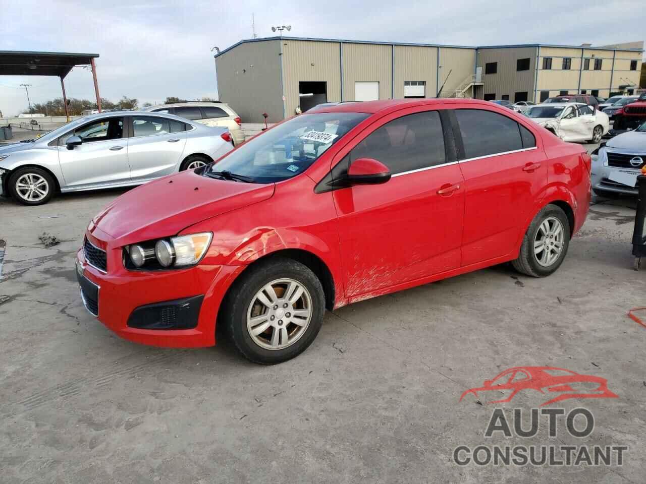 CHEVROLET SONIC 2014 - 1G1JC5SH8E4138731