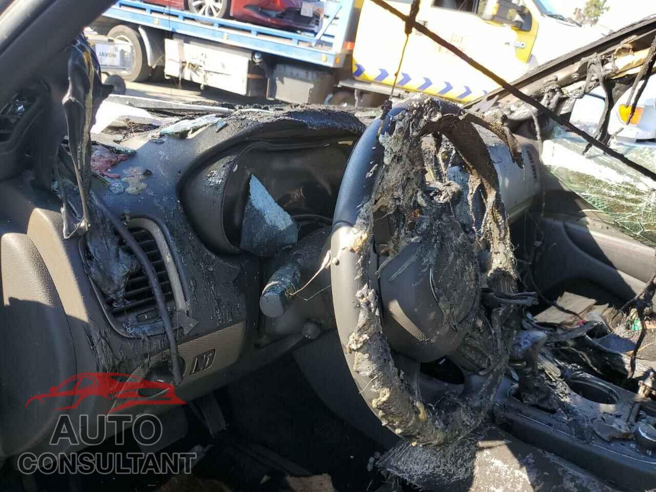 DODGE DURANGO 2018 - 1C4SDJCT9JC184332