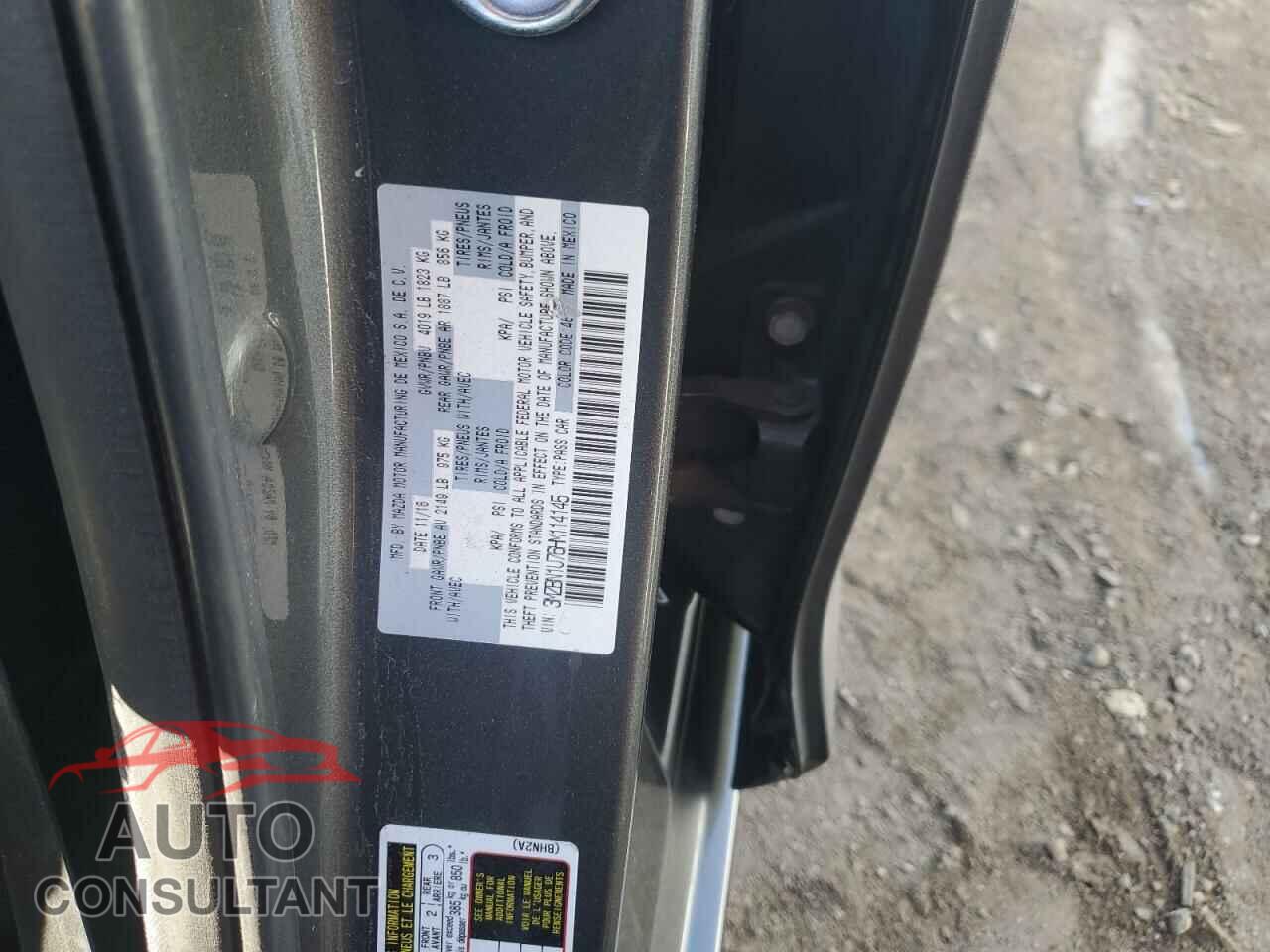 MAZDA 3 2017 - 3MZBN1U76HM114145
