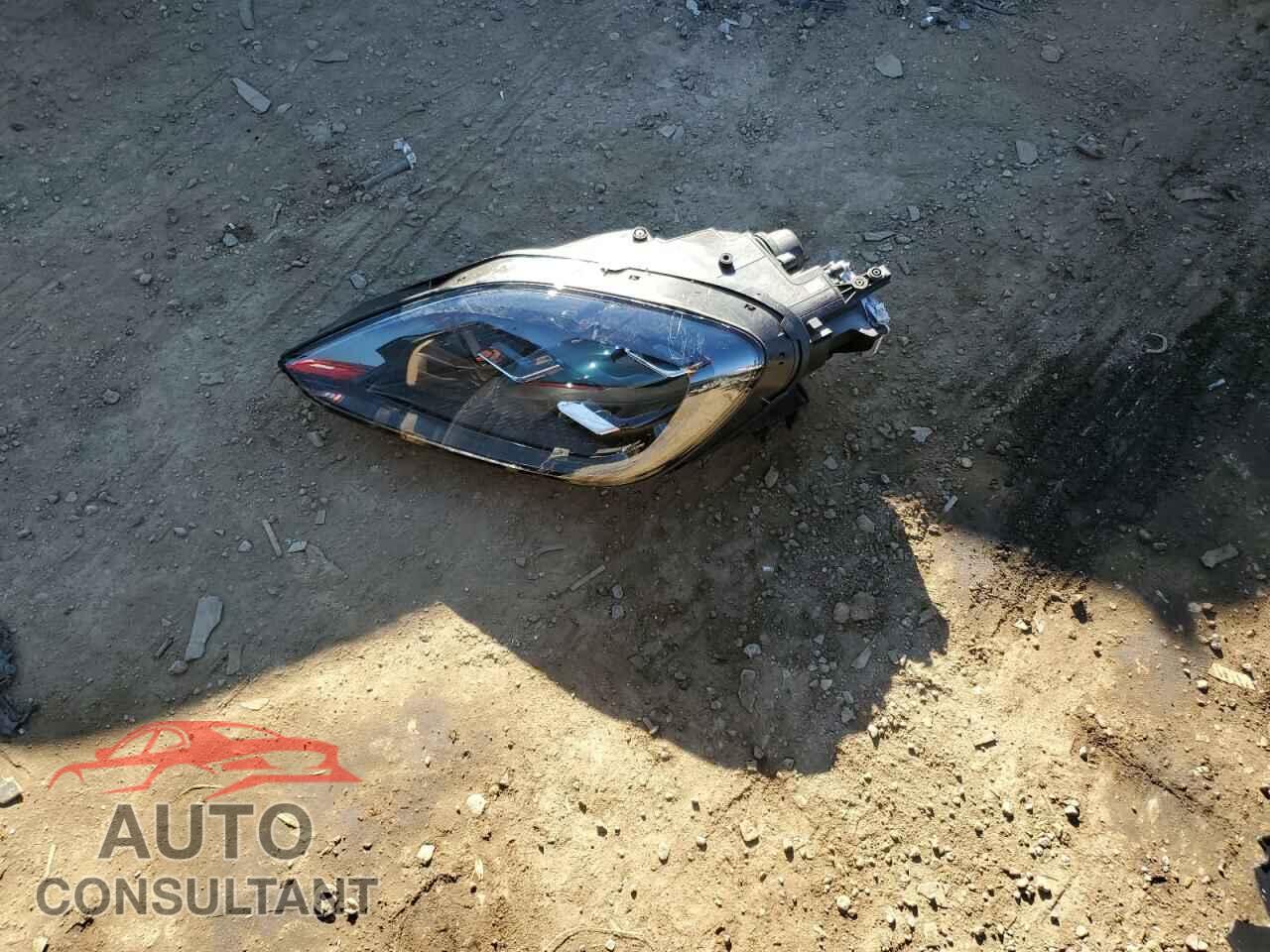 PORSCHE CAYENNE 2024 - WP1AA2AY2RDA06887