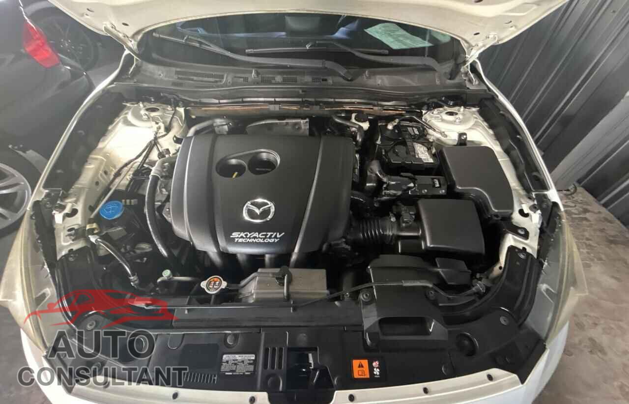 MAZDA 3 2014 - JM1BM1M79E1205456