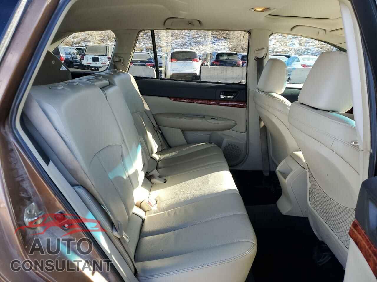 SUBARU OUTBACK 2011 - 4S4BRBKC8B3379814