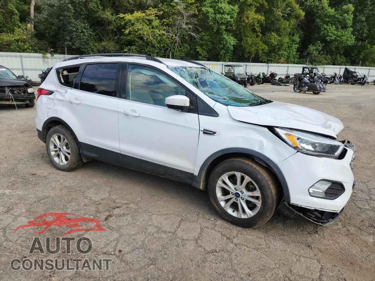 FORD ESCAPE 2018 - 1FMCU0G96JUC63685