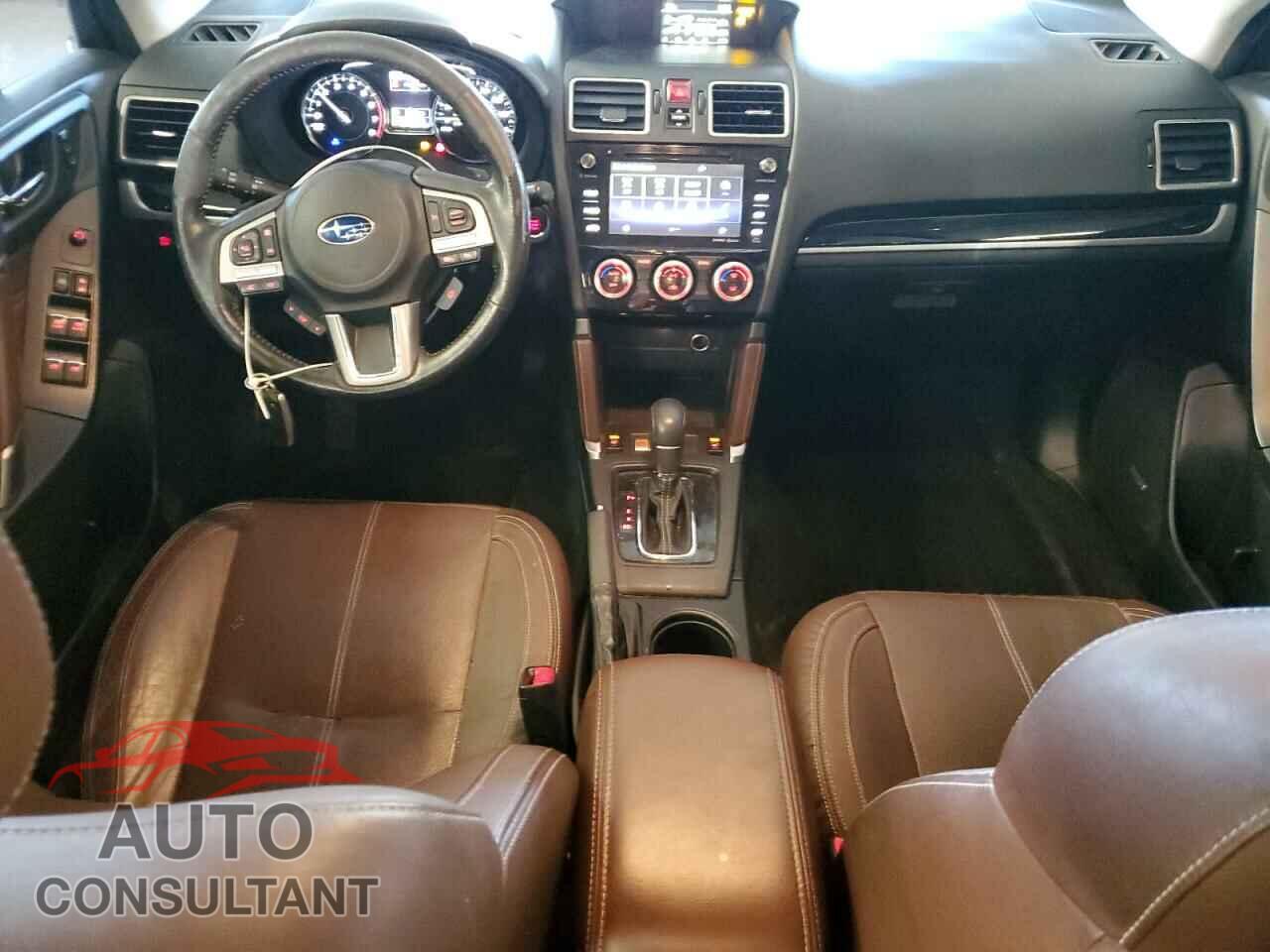 SUBARU FORESTER 2017 - JF2SJGTC8HH434654