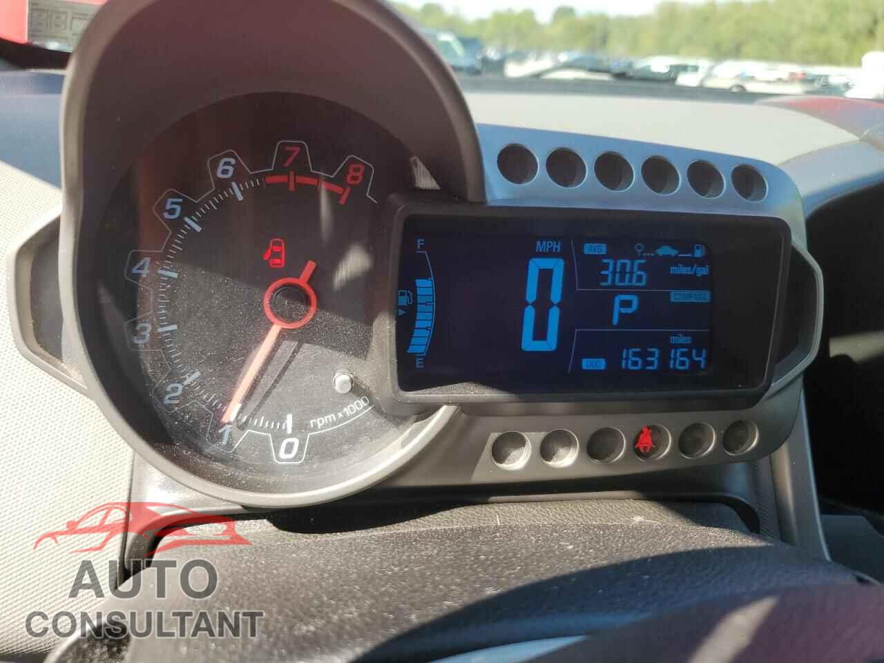 CHEVROLET SONIC 2012 - 1G1JC5SH5C4158366