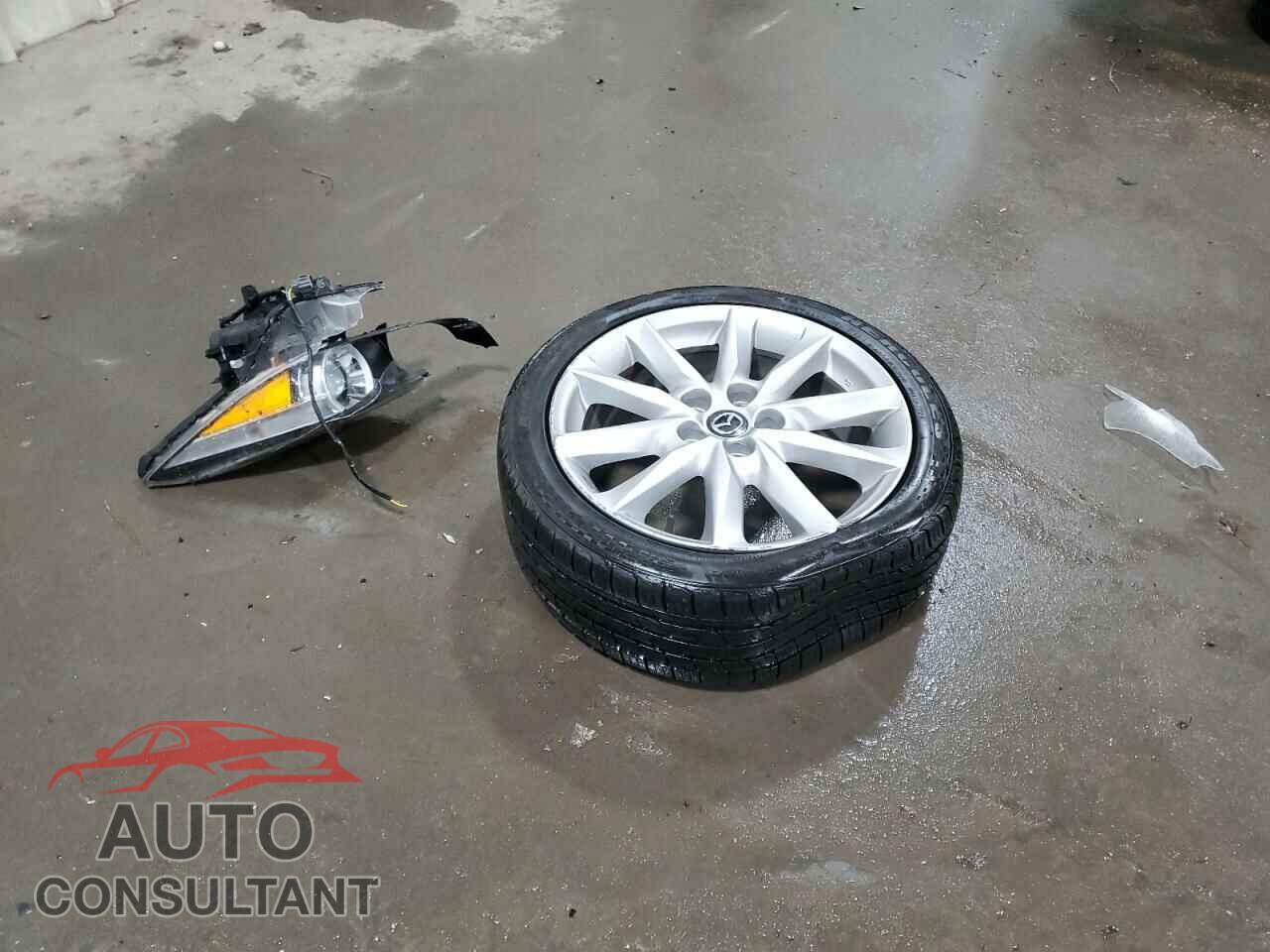 MAZDA 3 2017 - 3MZBN1L76HM138575
