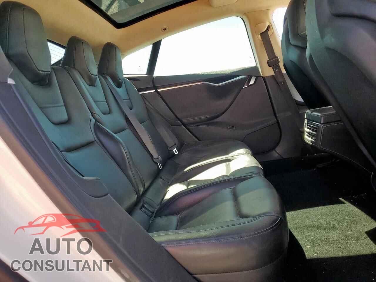 TESLA MODEL S 2015 - 5YJSA1H48FF090026