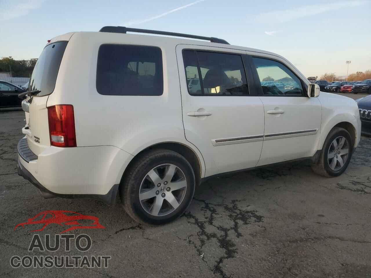 HONDA PILOT 2013 - 5FNYF4H98DB020340