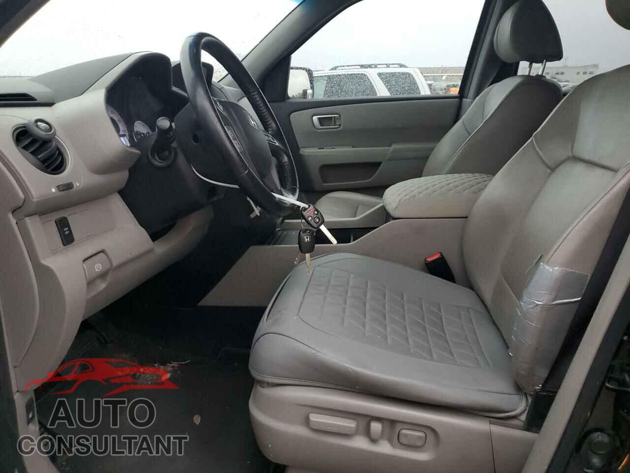 HONDA PILOT 2011 - 5FNYF3H78BB019095