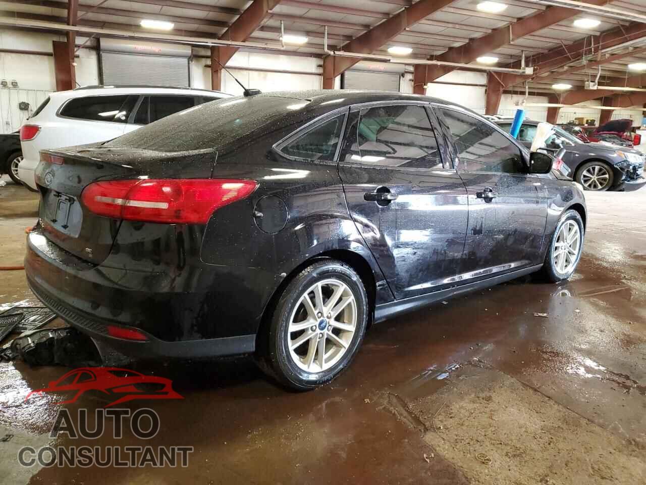 FORD FOCUS 2017 - 1FADP3F22HL275828