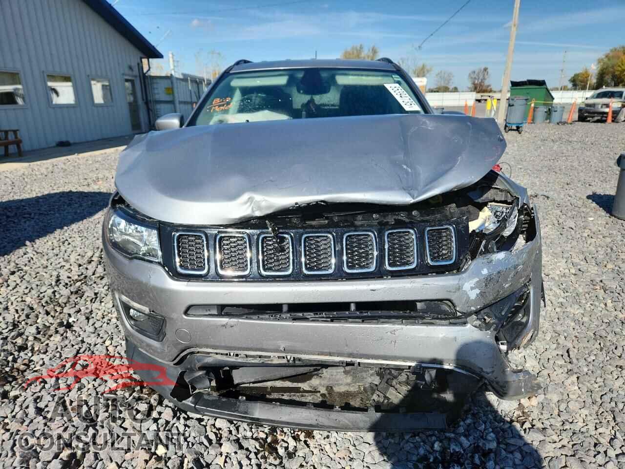 JEEP COMPASS 2018 - 3C4NJDBB5JT373497