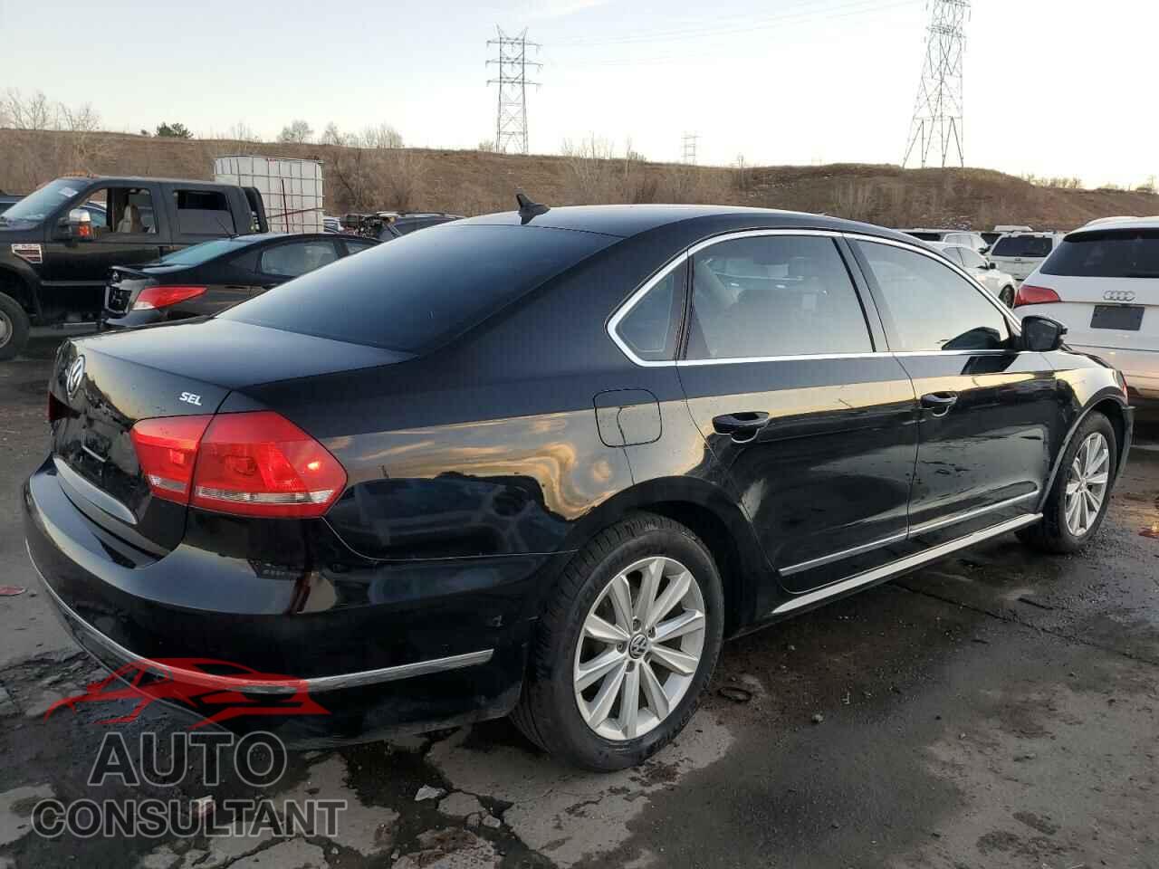 VOLKSWAGEN PASSAT 2013 - 1VWCH7A30DC028731
