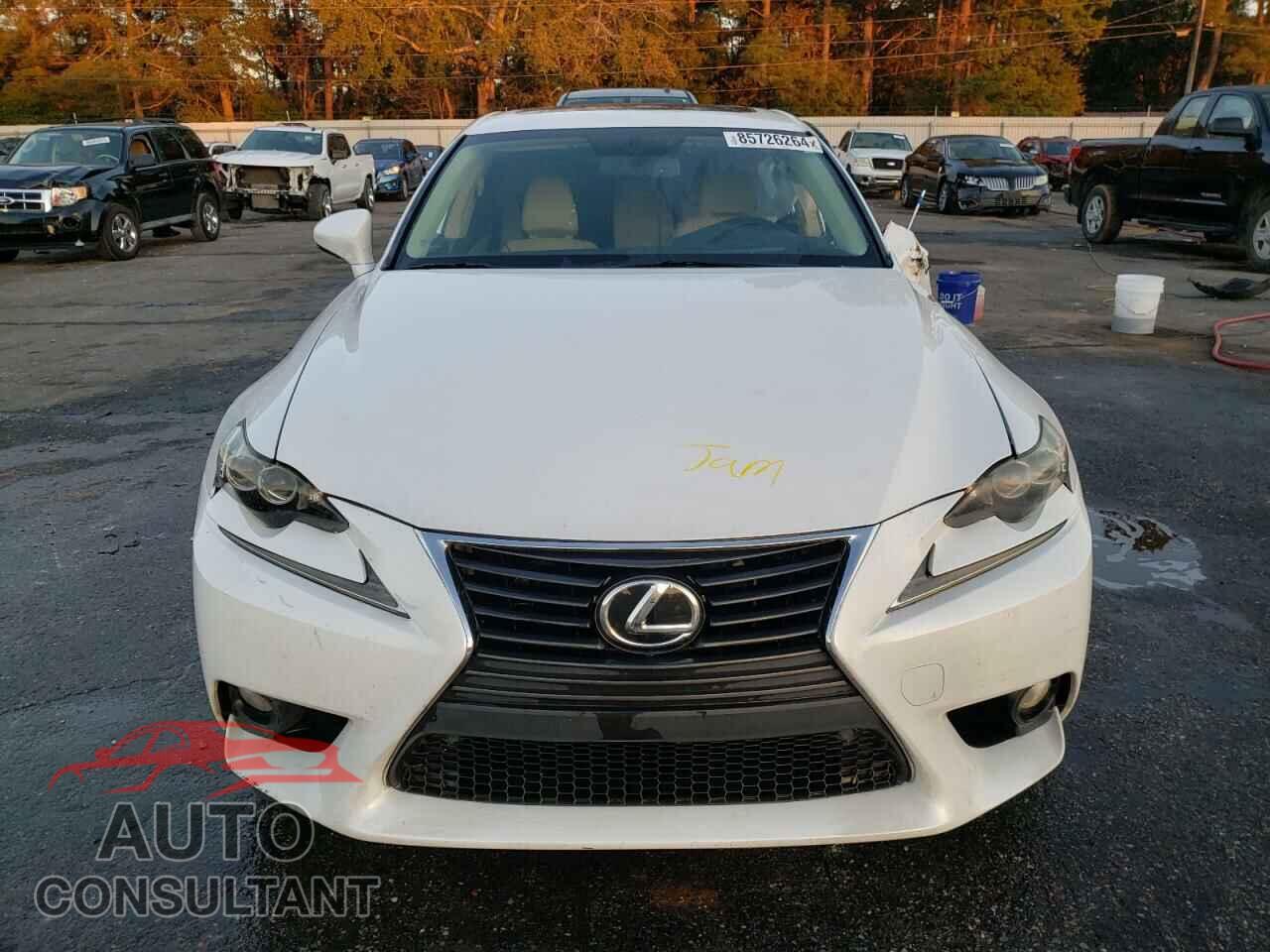 LEXUS IS 2014 - JTHBF1D21E5018654