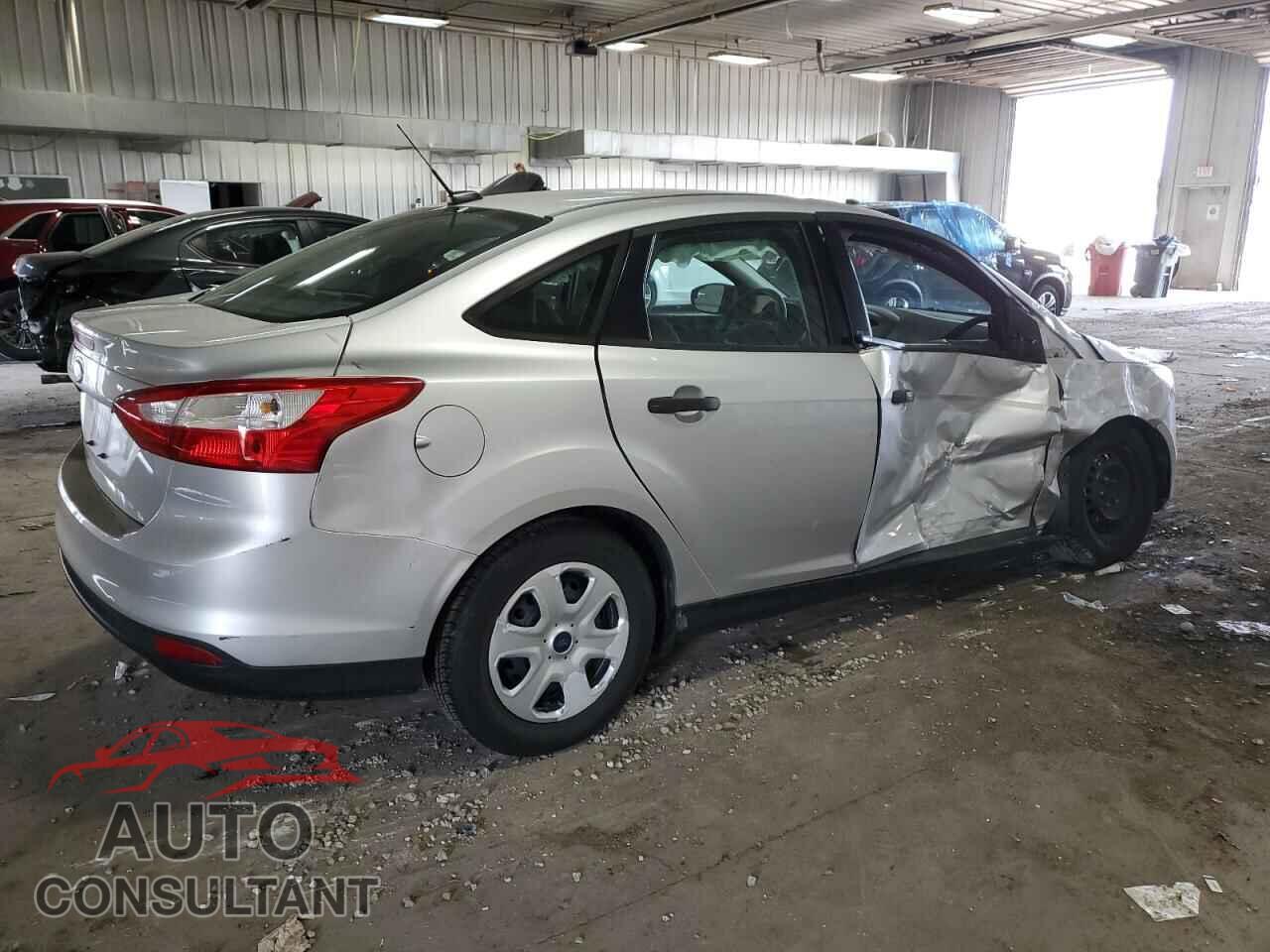 FORD FOCUS 2014 - 1FADP3E22EL257147
