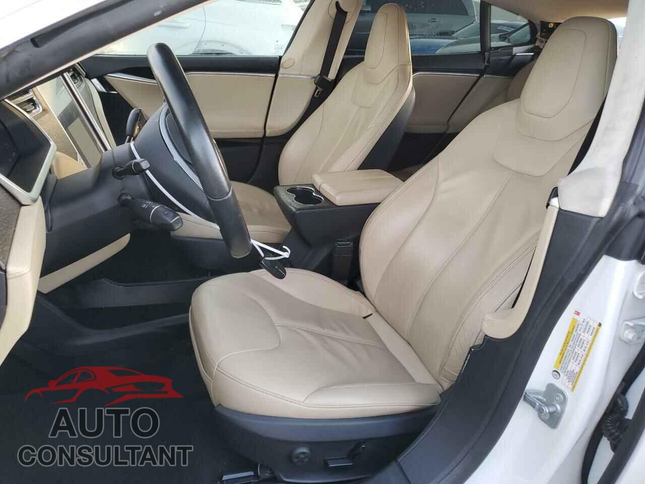 TESLA MODEL S 2013 - 5YJSA1AC3DFP10215