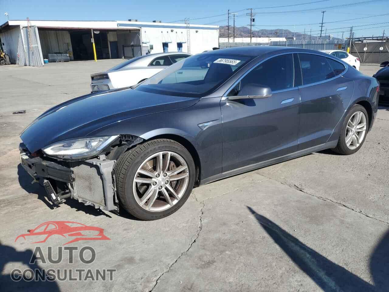TESLA MODEL S 2015 - 5YJSA1S18FFP76355