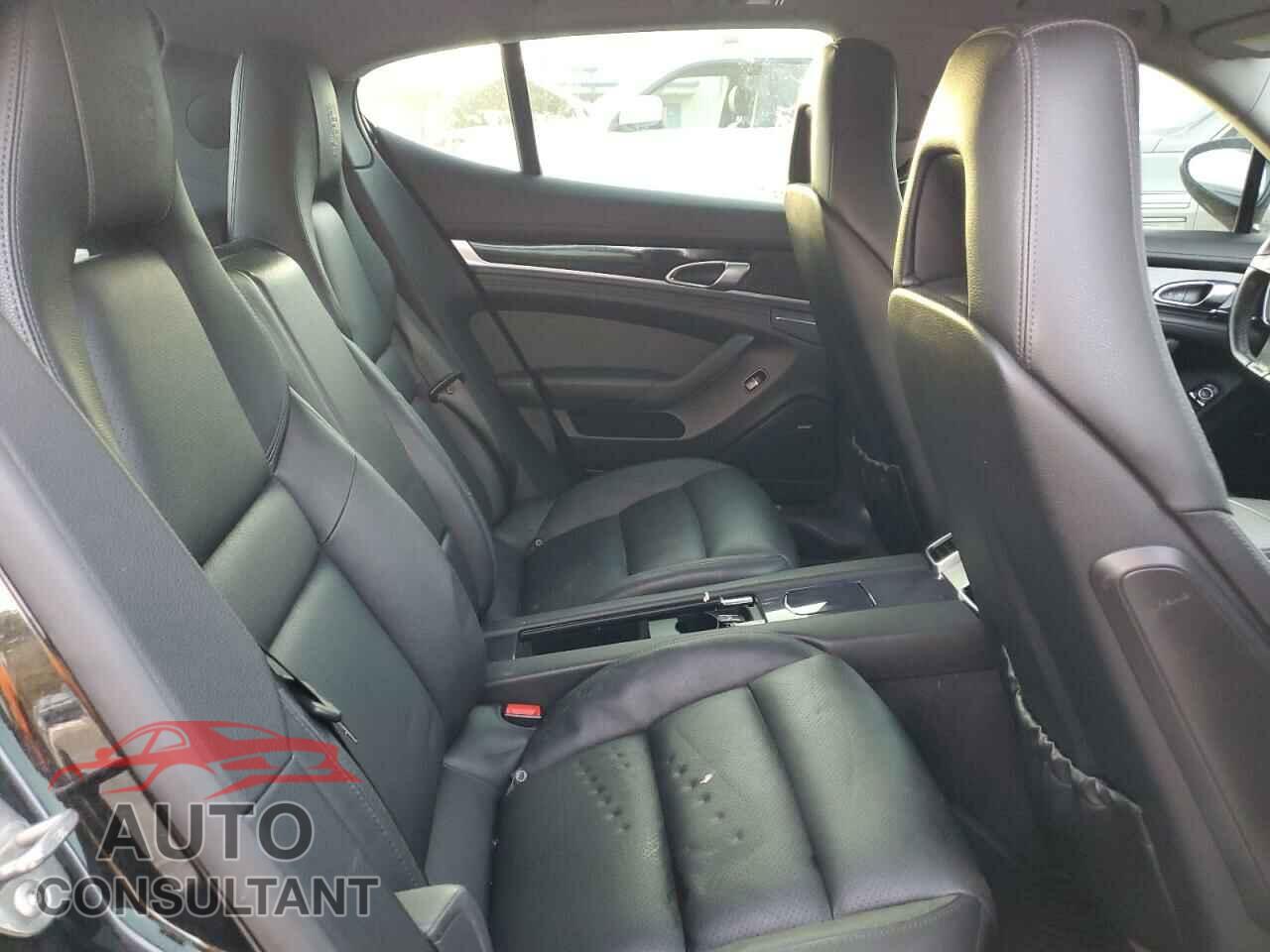 PORSCHE PANAMERA 2013 - WP0AA2A72DL017783