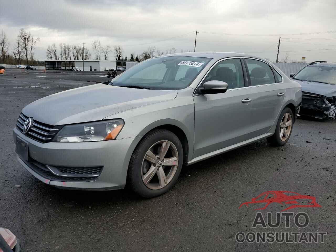 VOLKSWAGEN PASSAT 2013 - 1VWBP7A37DC024383