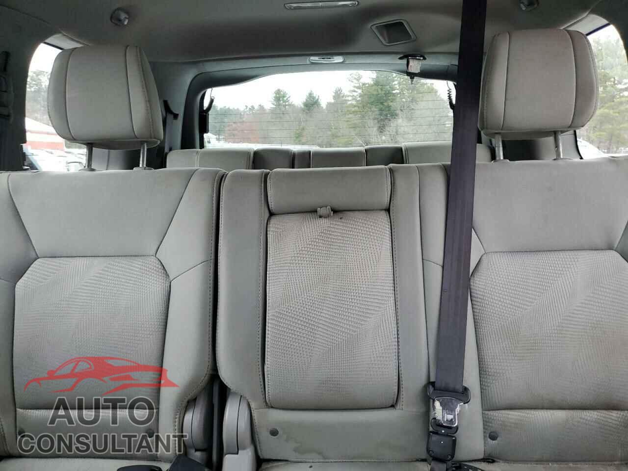 HONDA PILOT 2012 - 5FNYF4H27CB019052