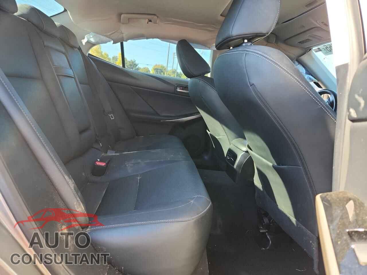 LEXUS IS 2019 - JTHBA1D28K5095001