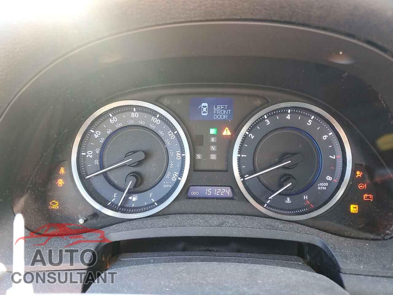 LEXUS IS 2011 - JTHCF5C25B2035418