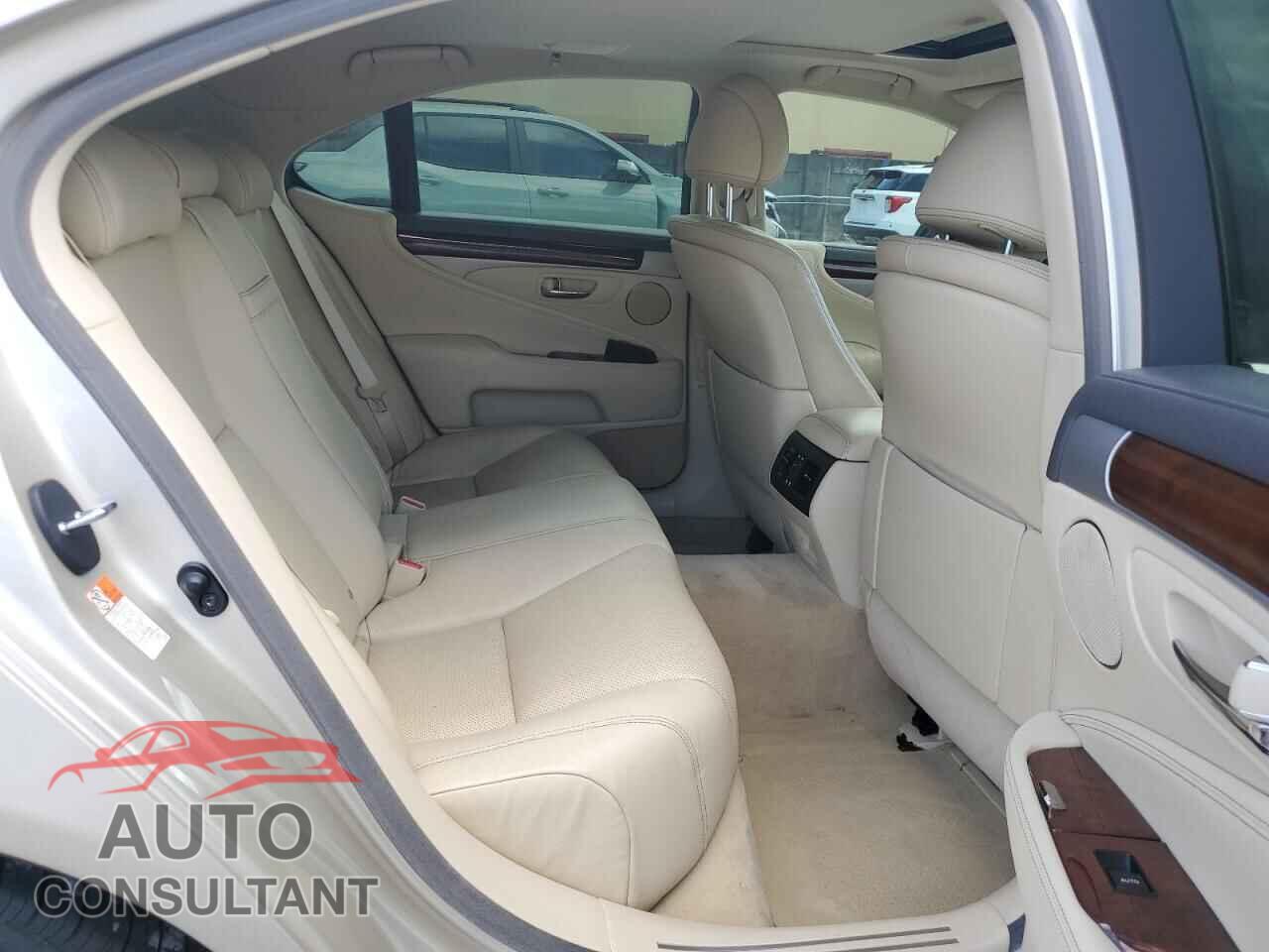 LEXUS LS460 2015 - JTHBL5EF3F5138409