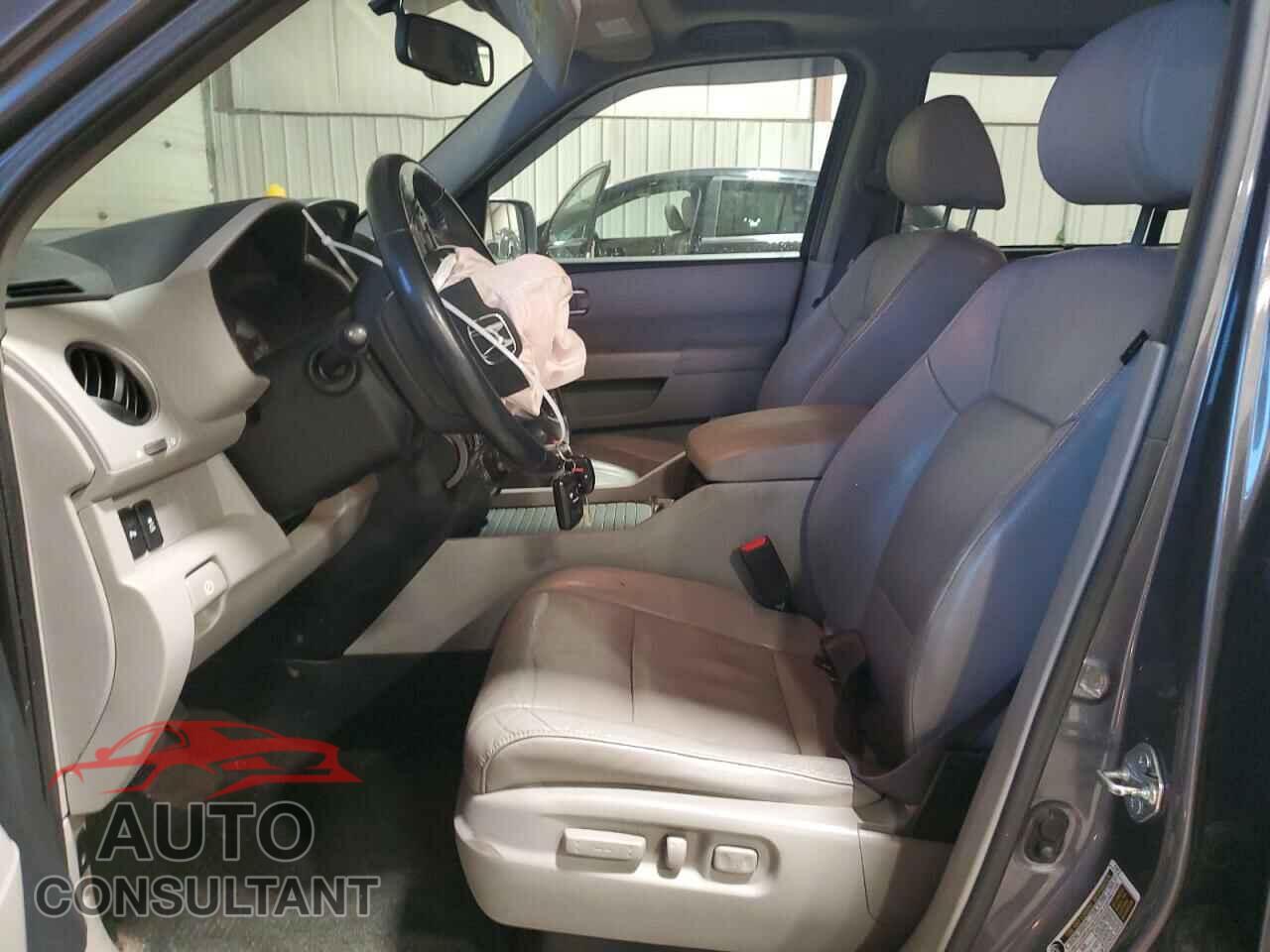 HONDA PILOT 2015 - 5FNYF4H97FB068463