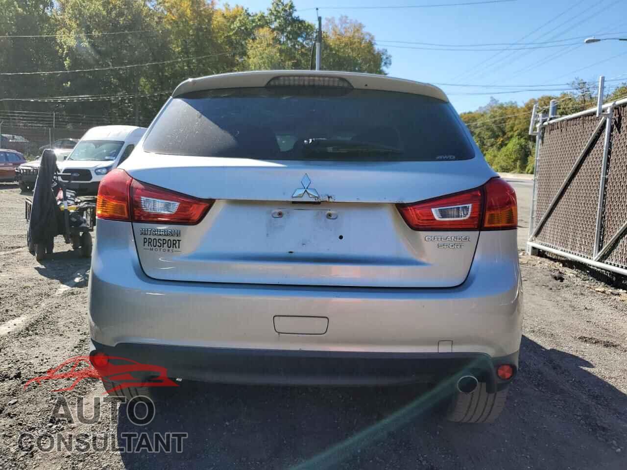 MITSUBISHI OUTLANDER 2013 - 4A4AR4AU7DE013882