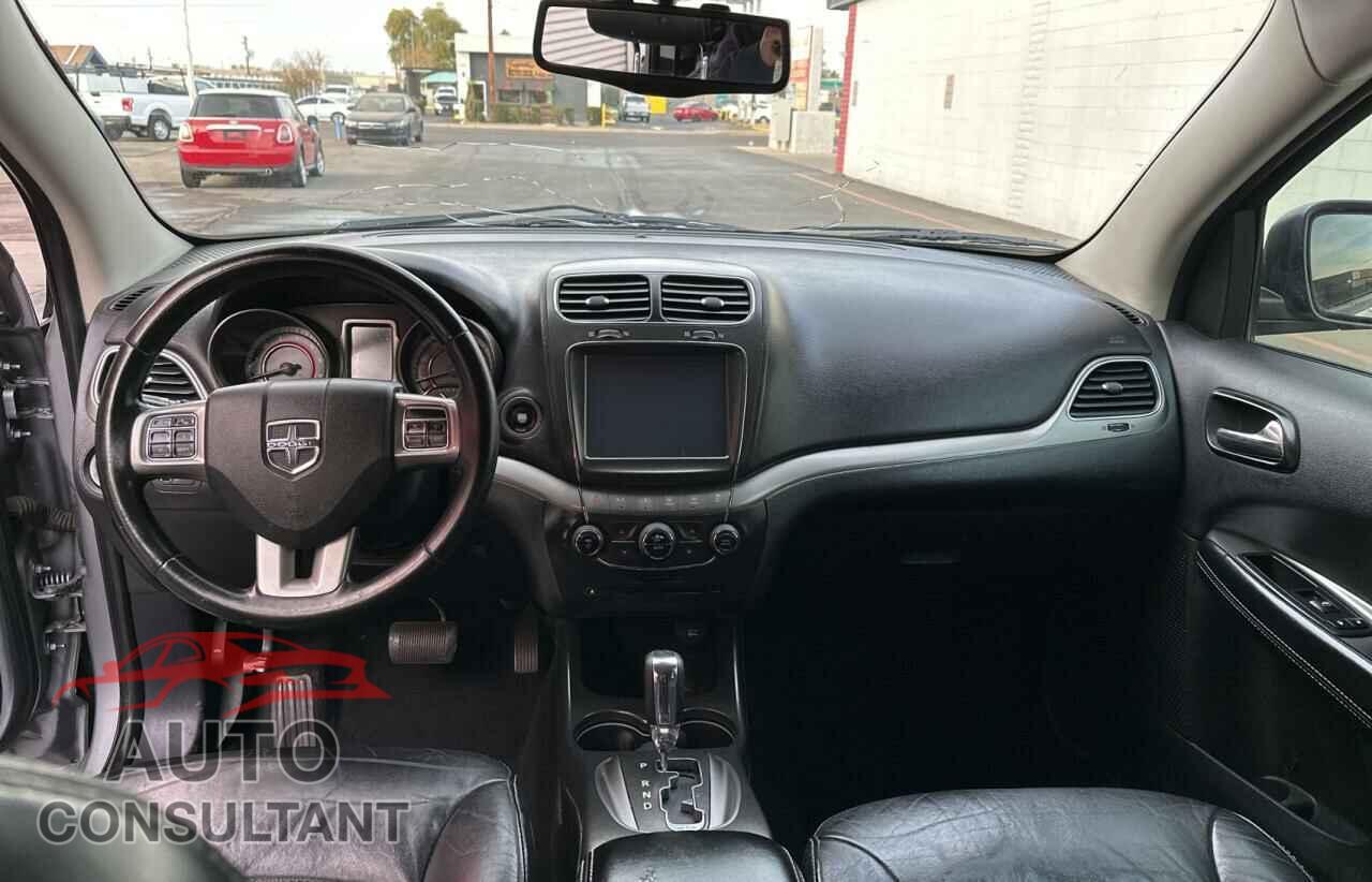 DODGE JOURNEY 2015 - 3C4PDCGG2FT565577