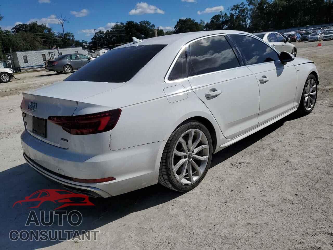 AUDI A4 2019 - WAUDNAF47KA118057