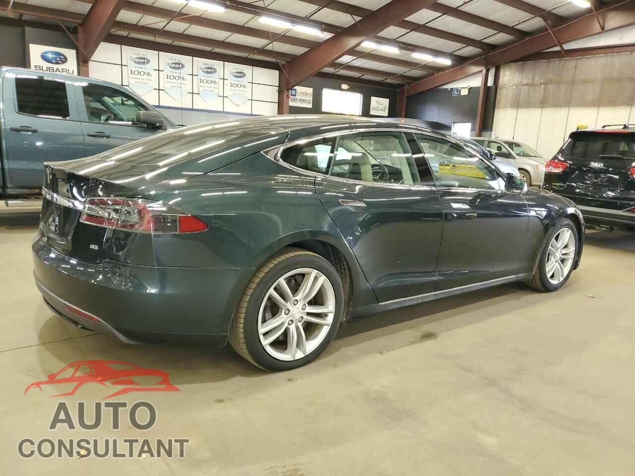 TESLA MODEL S 2013 - 5YJSA1CN8DFP16610