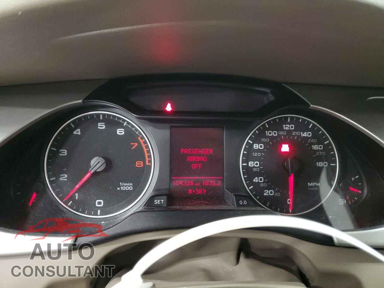 AUDI A4 2012 - WAUDFAFL9CA116509