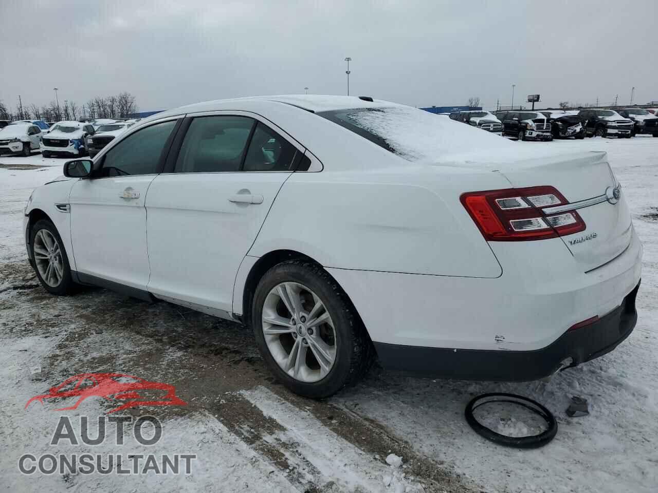 FORD TAURUS 2015 - 1FAHP2D83FG204176